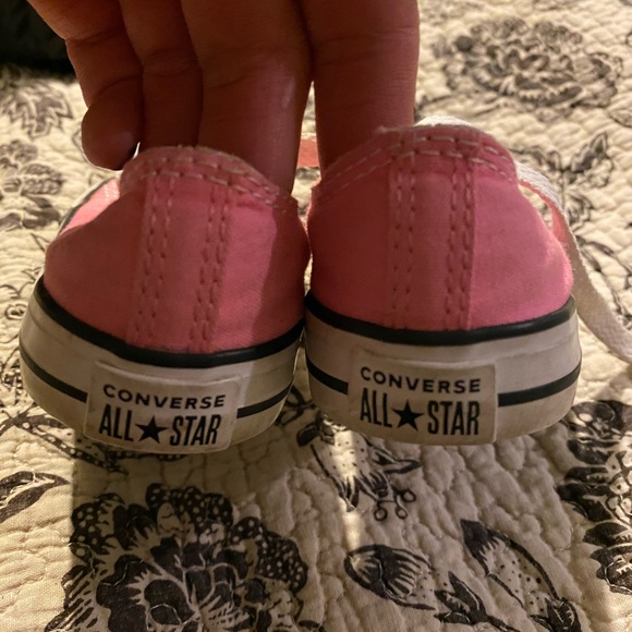 Pink Converse - Picture 3 of 3